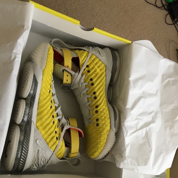 Lebron 16 Houston Fashion Row Men’s Size 12.5 W 14 - Picture 2 of 8